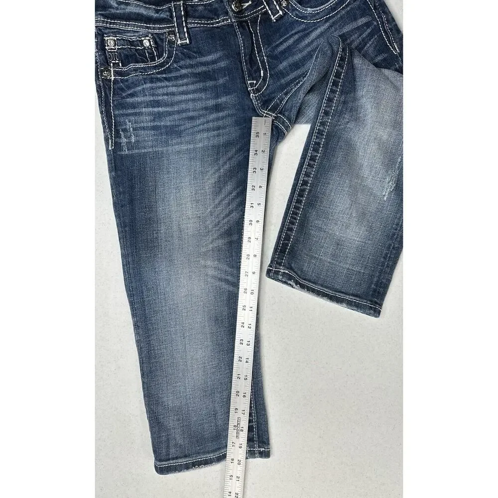 Miss Me Jeans 29 Capri Embroidery Rhinestones Distress Denim Y2K Western *Flaw